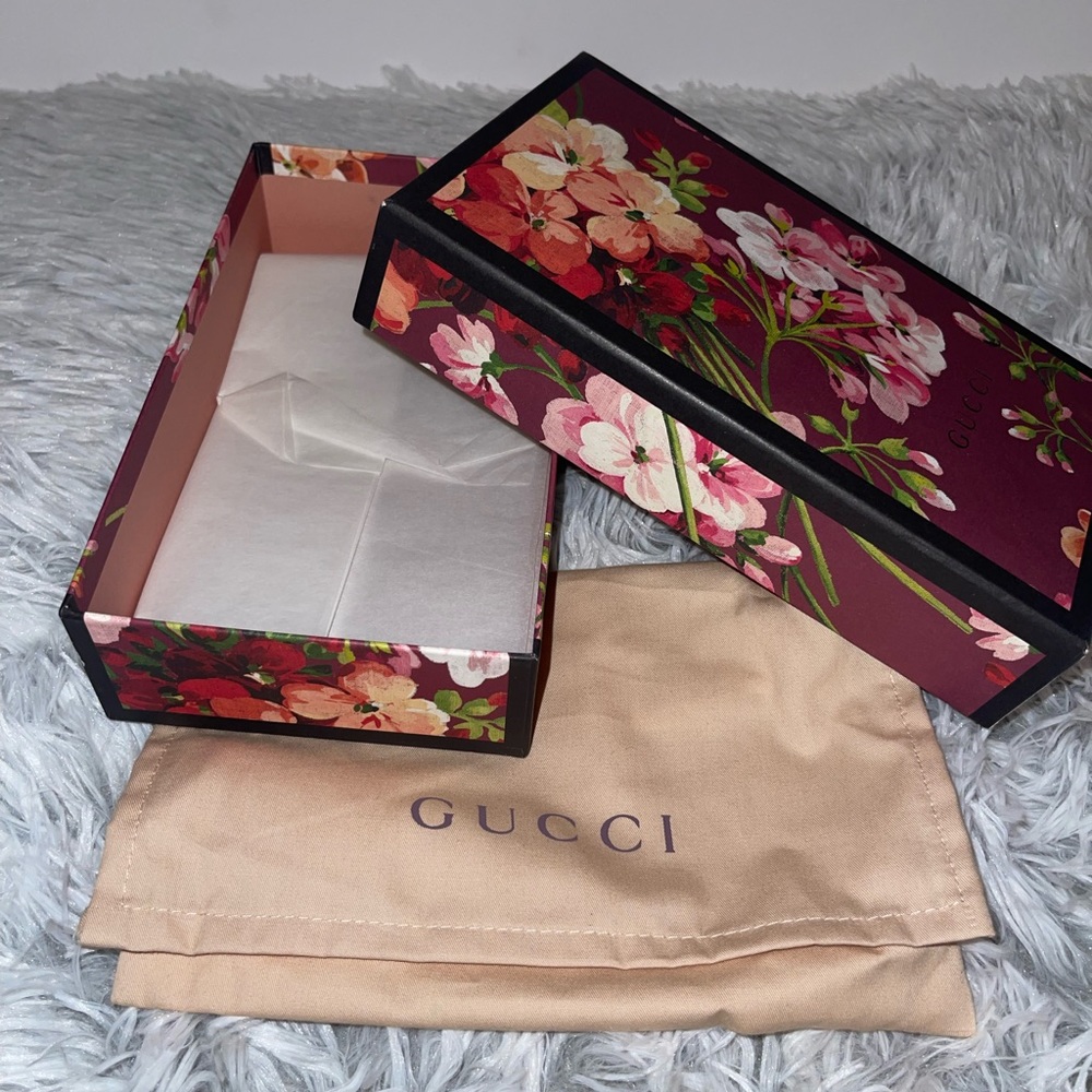 Authentic Gucci box - Picture 2 of 4